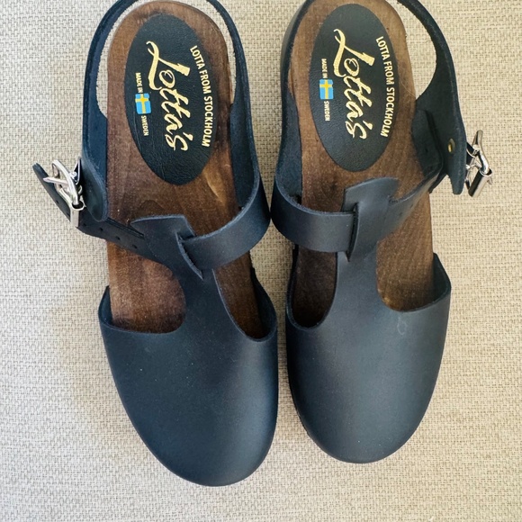 Brand new authentic Swedish clogs - Picture 1 of 4
